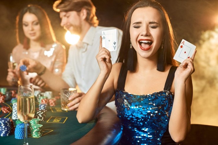 Antarmuka permainan Casino Hold'em di aplikasi dadumaster dengan kartu dan statistik real-time